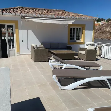 Karolvaz V Apartamento