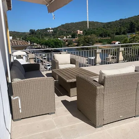 Apartamento Karolvaz V