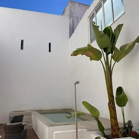 Apartamento Karolvaz V